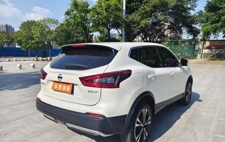 Nissan Qashqai, 2022 год, 1 700 000 рублей, 7 фотография