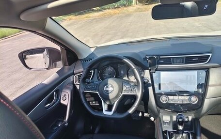 Nissan Qashqai, 2022 год, 1 700 000 рублей, 10 фотография