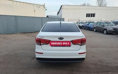 KIA Rio III рестайлинг, 2015 год, 1 012 000 рублей, 6 фотография