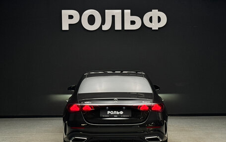 Mercedes-Benz E-Класс, 2023 год, 9 400 000 рублей, 4 фотография