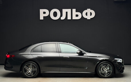 Mercedes-Benz E-Класс, 2023 год, 9 400 000 рублей, 6 фотография