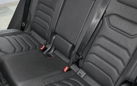 Volkswagen Touareg III, 2019 год, 5 700 000 рублей, 14 фотография