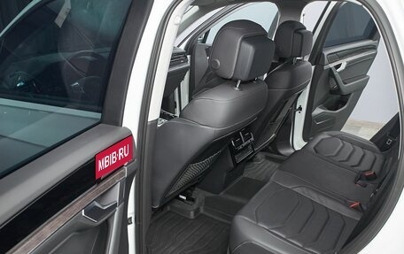 Volkswagen Touareg III, 2019 год, 5 700 000 рублей, 16 фотография