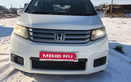Honda Freed I, 2011 год, 950 000 рублей, 14 фотография