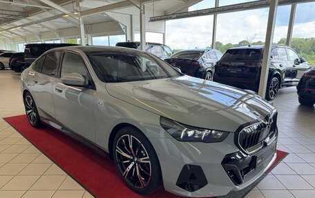 BMW 5 серия, 2025 год, 12 490 000 рублей, 5 фотография