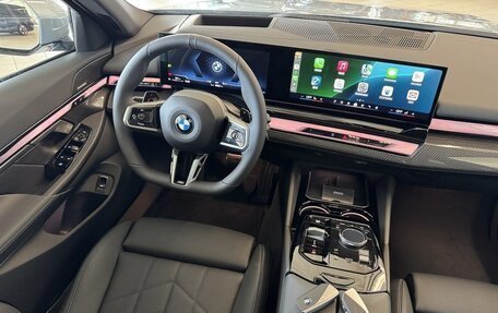 BMW 5 серия, 2025 год, 12 490 000 рублей, 10 фотография