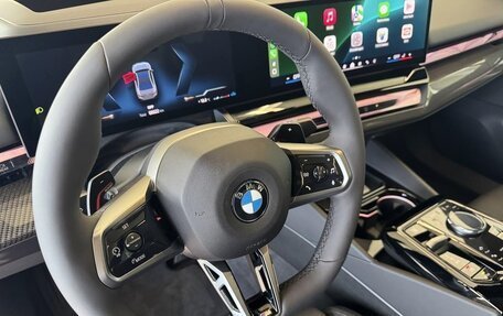 BMW 5 серия, 2025 год, 12 490 000 рублей, 18 фотография