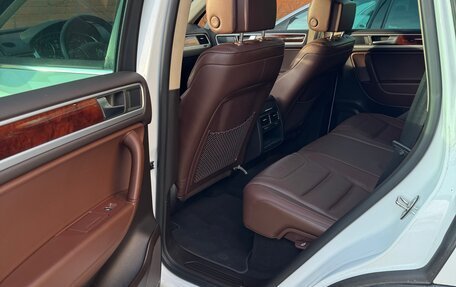 Volkswagen Touareg III, 2013 год, 2 500 000 рублей, 15 фотография