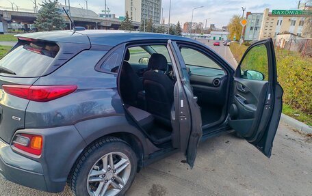 Hyundai Kona I, 2018 год, 1 650 000 рублей, 5 фотография