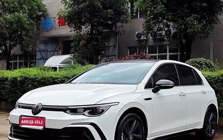 Volkswagen Golf VIII, 2022 год, 1 970 000 рублей, 1 фотография