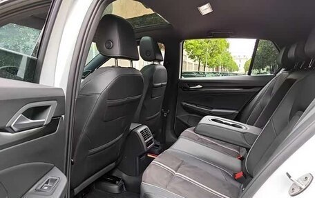 Volkswagen Golf VIII, 2022 год, 1 970 000 рублей, 9 фотография