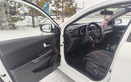 KIA Rio III рестайлинг, 2013 год, 700 000 рублей, 10 фотография