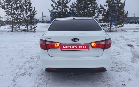 KIA Rio III рестайлинг, 2013 год, 700 000 рублей, 12 фотография