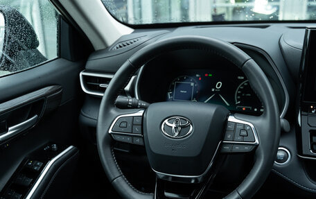 Toyota Highlander, 2025 год, 6 590 000 рублей, 31 фотография