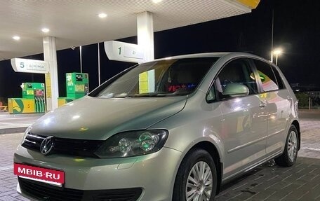 Volkswagen Golf VI, 2011 год, 850 000 рублей, 2 фотография