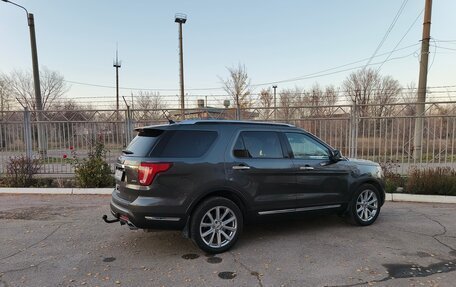 Ford Explorer VI, 2018 год, 3 150 000 рублей, 2 фотография