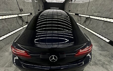 Mercedes-Benz E-Класс, 2017 год, 2 990 000 рублей, 4 фотография