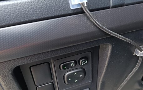 Toyota Land Cruiser Prado 150 рестайлинг 2, 2011 год, 2 550 000 рублей, 7 фотография