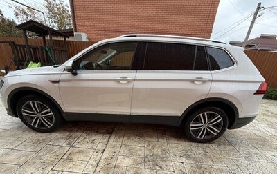 Volkswagen Tiguan II, 2020 год, 3 500 000 рублей, 1 фотография