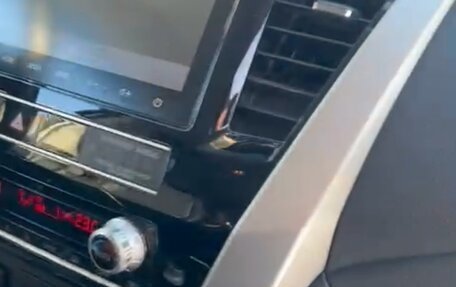 Mitsubishi Pajero Sport III рестайлинг, 2021 год, 4 250 000 рублей, 2 фотография