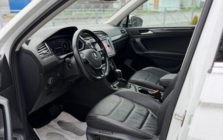 Volkswagen Tiguan II, 2020 год, 3 500 000 рублей, 2 фотография