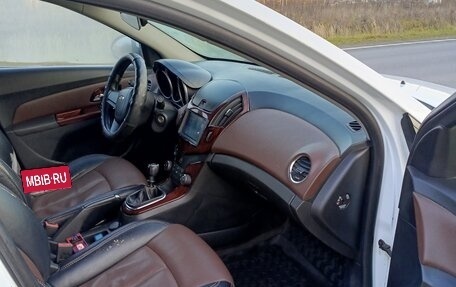 Chevrolet Cruze II, 2013 год, 550 000 рублей, 6 фотография