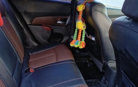 Chevrolet Cruze II, 2013 год, 550 000 рублей, 9 фотография