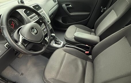 Volkswagen Polo VI (EU Market), 2016 год, 900 000 рублей, 7 фотография