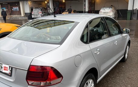 Volkswagen Polo VI (EU Market), 2016 год, 900 000 рублей, 4 фотография