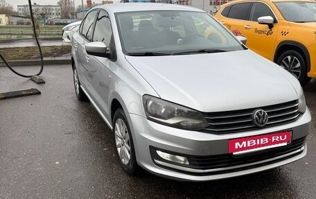 Volkswagen Polo VI (EU Market), 2016 год, 900 000 рублей, 2 фотография