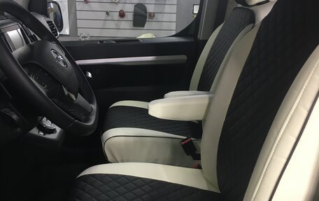 Opel Zafira Life I, 2021 год, 4 450 000 рублей, 7 фотография