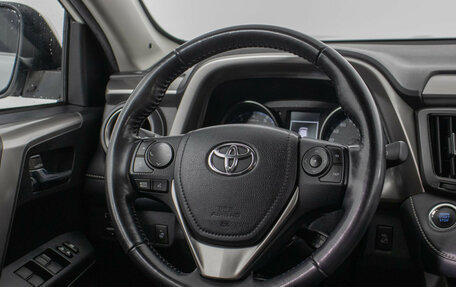 Toyota RAV4, 2017 год, 2 390 000 рублей, 15 фотография