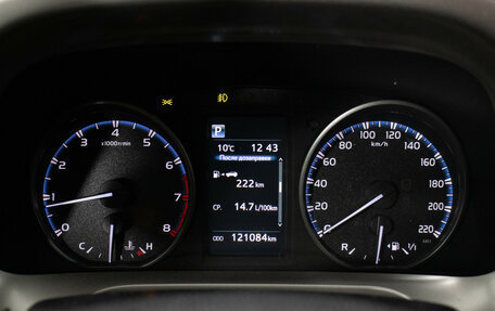 Toyota RAV4, 2017 год, 2 390 000 рублей, 12 фотография