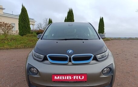 BMW i3 I01 рестайлинг, 2015 год, 1 600 000 рублей, 21 фотография