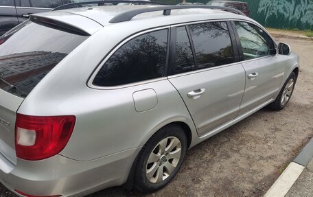 Skoda Superb III рестайлинг, 2011 год, 1 030 000 рублей, 2 фотография