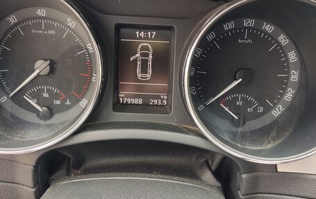 Skoda Superb III рестайлинг, 2011 год, 1 030 000 рублей, 10 фотография