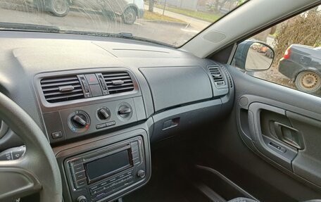 Skoda Fabia II, 2013 год, 690 000 рублей, 19 фотография