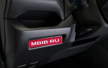 Toyota RAV4, 2025 год, 4 150 000 рублей, 16 фотография