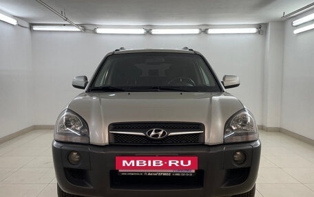 Hyundai Tucson III, 2008 год, 880 000 рублей, 2 фотография