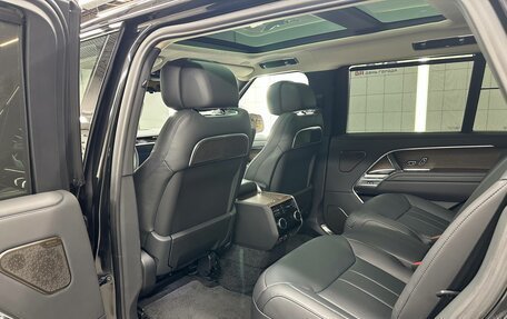 Land Rover Range Rover IV рестайлинг, 2025 год, 24 700 000 рублей, 9 фотография