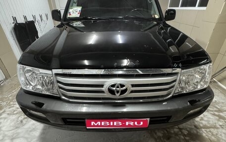 Toyota Land Cruiser 100 рестайлинг 2, 2006 год, 4 300 000 рублей, 1 фотография