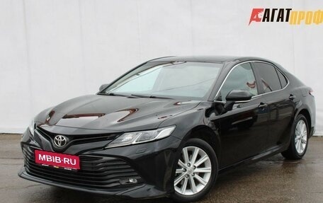 Toyota Camry, 2019 год, 2 850 000 рублей, 1 фотография