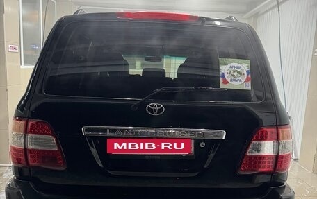 Toyota Land Cruiser 100 рестайлинг 2, 2006 год, 4 300 000 рублей, 2 фотография