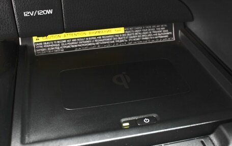 Toyota Camry, 2019 год, 2 850 000 рублей, 13 фотография