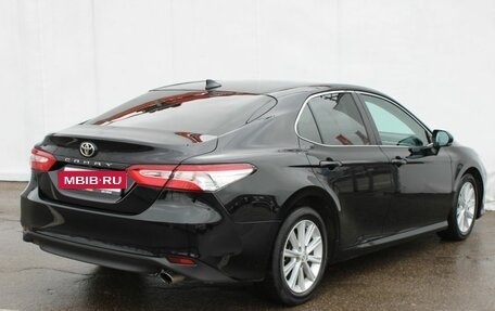 Toyota Camry, 2019 год, 2 850 000 рублей, 7 фотография