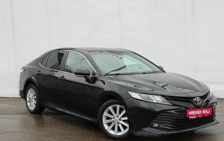 Toyota Camry, 2019 год, 2 850 000 рублей, 3 фотография