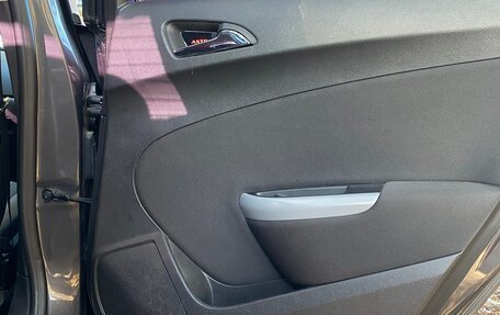 Opel Astra J, 2012 год, 830 000 рублей, 14 фотография