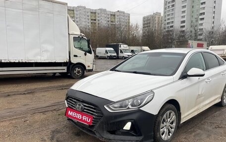 Hyundai Sonata VII, 2018 год, 900 000 рублей, 2 фотография