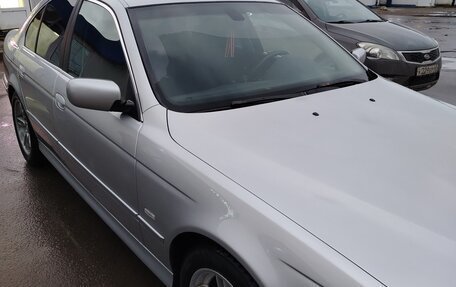 BMW 5 серия, 2002 год, 910 000 рублей, 3 фотография