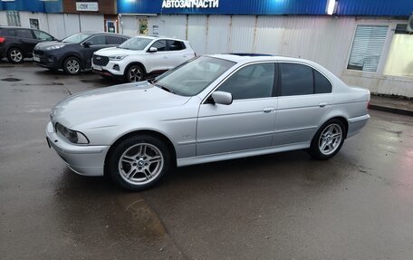 BMW 5 серия, 2002 год, 910 000 рублей, 2 фотография